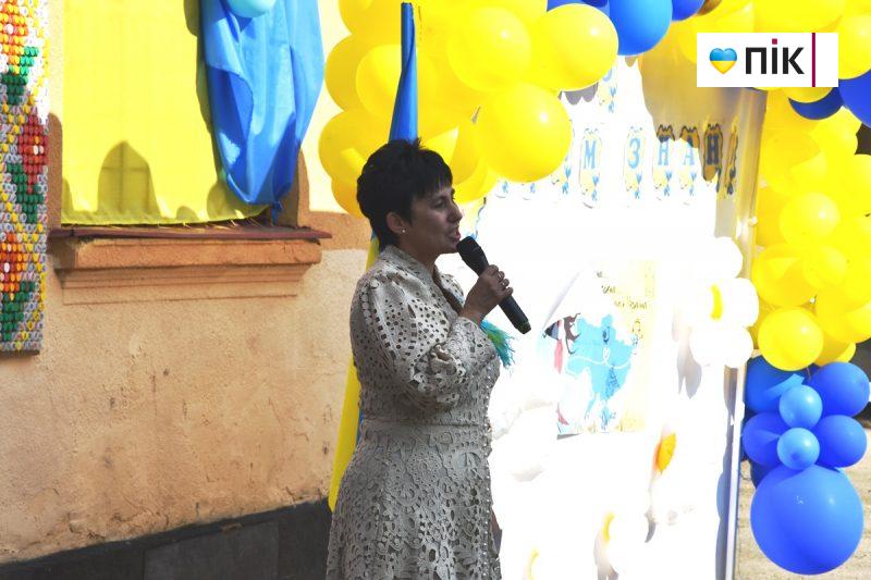 День знань: у Франківських школах пролунав перший дзвоник (ФОТОРЕПОРТАЖ) 24 DSC 0108 scaled