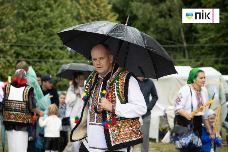 Колоритний Шепіт: як на благодійному фестивалі гостей приймали (ФОТОРЕПОРТАЖ) 52 IMG 0434 scaled