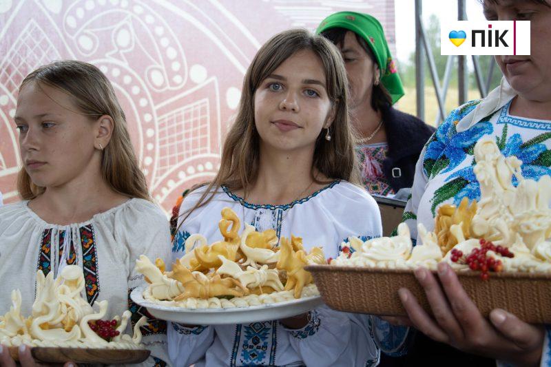 Колоритний Шепіт: як на благодійному фестивалі гостей приймали (ФОТОРЕПОРТАЖ) 23 IMG 0945 scaled