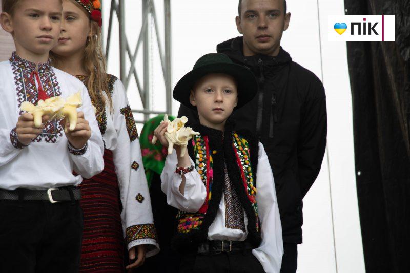 Колоритний Шепіт: як на благодійному фестивалі гостей приймали (ФОТОРЕПОРТАЖ) 24 IMG 0974 scaled