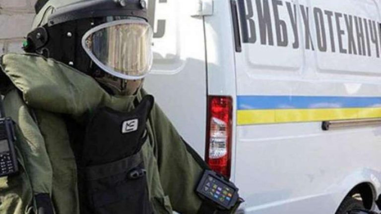 У Франківську замінували Будинок правосуддя 12 395272318 819639603286963 5755299395325445332 n