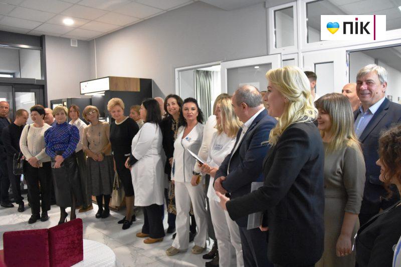 Комфорт, захист і безпека: як виглядає оновлений головний перший поверх обласного перинатального центру (ФОТОРЕПОРТАЖ) 7 DSC 0071 scaled