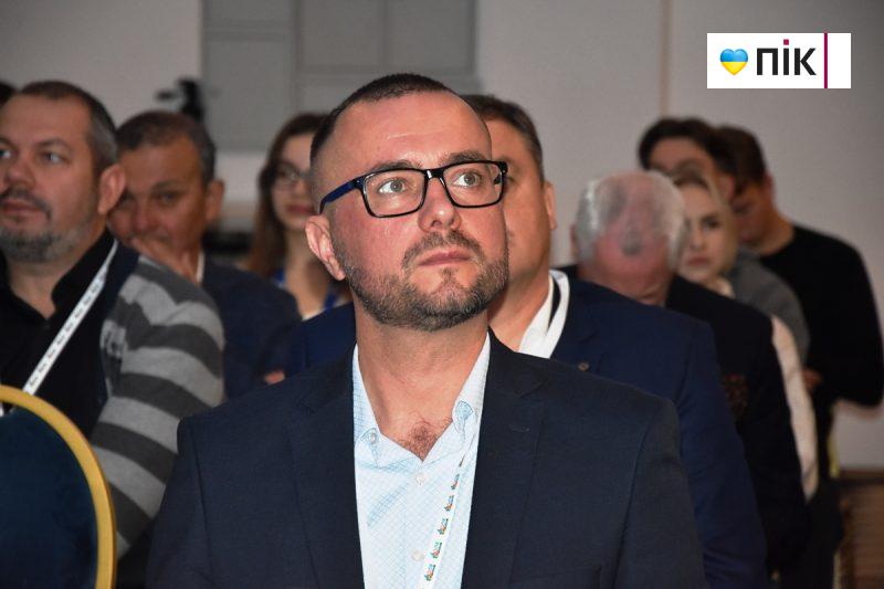 «Україна має стати флагманом розвитку нових джерел енергії»: на Прикарпатті відбувся Міжнародний нафтогазовий форум (ФОТОрепортаж) 21 DSC 0090 scaled