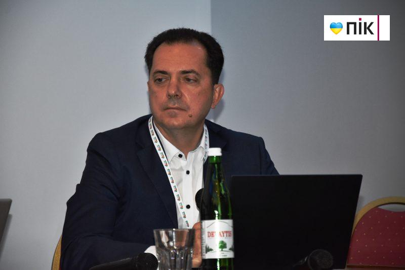 «Україна має стати флагманом розвитку нових джерел енергії»: на Прикарпатті відбувся Міжнародний нафтогазовий форум (ФОТОрепортаж) 24 DSC 0099 scaled