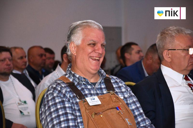 «Україна має стати флагманом розвитку нових джерел енергії»: на Прикарпатті відбувся Міжнародний нафтогазовий форум (ФОТОрепортаж) 28 DSC 0111 scaled