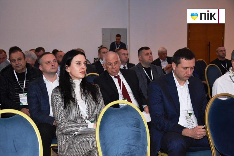 «Україна має стати флагманом розвитку нових джерел енергії»: на Прикарпатті відбувся Міжнародний нафтогазовий форум (ФОТОрепортаж) 33 DSC 0143 scaled