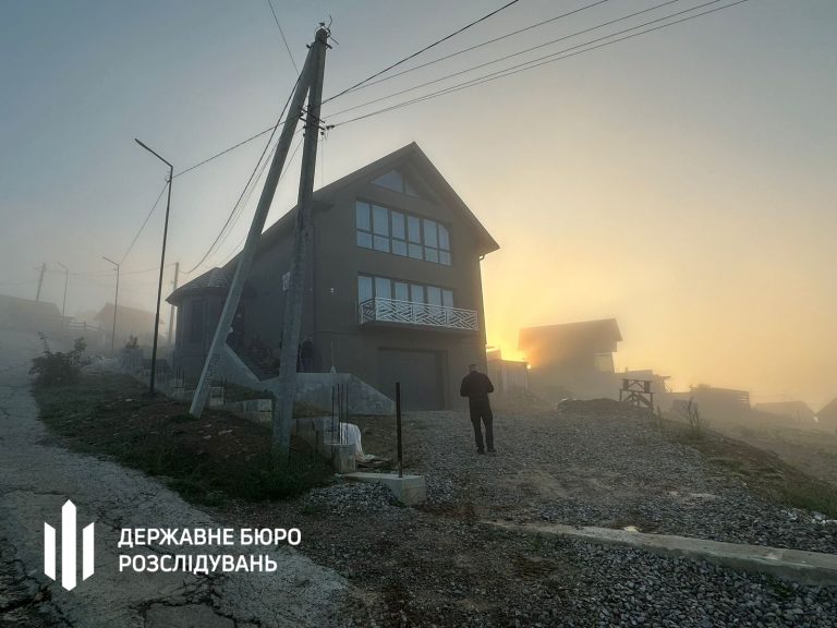 Будинок у Поляниці та квартири у Франківську: обласному воєнкому Рівненщини повідомили ще одну підозру (ФОТО) 1 povidomilo shhe odnu pidozru odioznomu oblasnomu voenkomu z rivnenshhini cherez 46 mln grn nezadeklarovanih statkiv 5