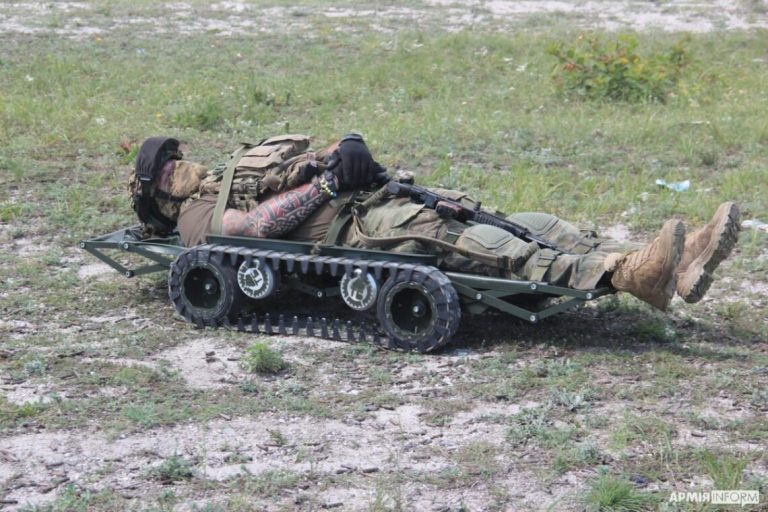 В Україні працюють над розробкою роботів для евакуації поранених з поля бою 4 В Україні працюють над розробкою роботів для евакуації поранених з поля бою