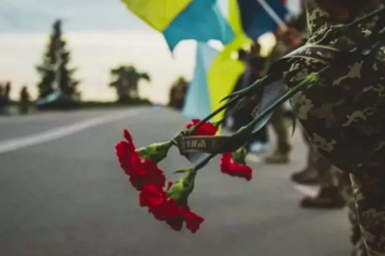 Україна повернула тіла майже сотні загиблих воїнів 3 222 7