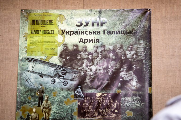 У Франківську викрилася виставка унікальних артефактів часів Галицької Армії та УНР (ФОТО) 8 398089241 914921673537423 8308487958846354625 n 1
