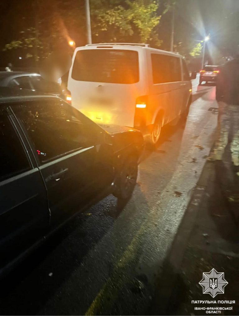 Був напідпитку: у Франківську зухвалий водій скоїв ДТП (ФОТО) 4 400213671 748401220660825 2202187900355252118 n