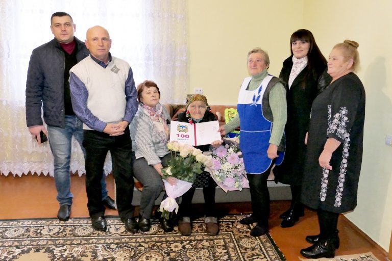 Мешканка Тисменицької громади відзначила 100-літній ювілей (ФОТО) 4 402642444 851439263654284 690402560283678170 n