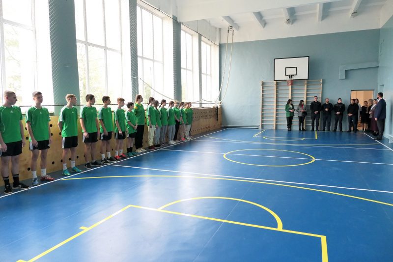 На Тисмениччині за 400 тисяч гривень оновили спортзал у Старокривотулівському ліцеї (ФОТО)