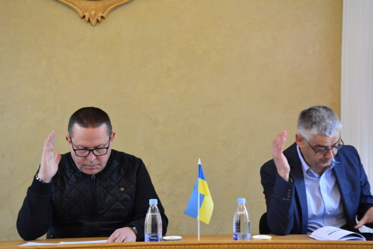 У Надвірній виділили 4,5 мільйона гривень на підтримку ЗСУ 5 406037023 778183364134195 8734470225205135911 n