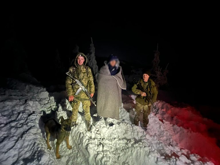 Чоловік два дні блукав засніженими Карпатами: навіщо він це робив (ФОТО) 9 406208569 679512917692474 3882422557973131963 n
