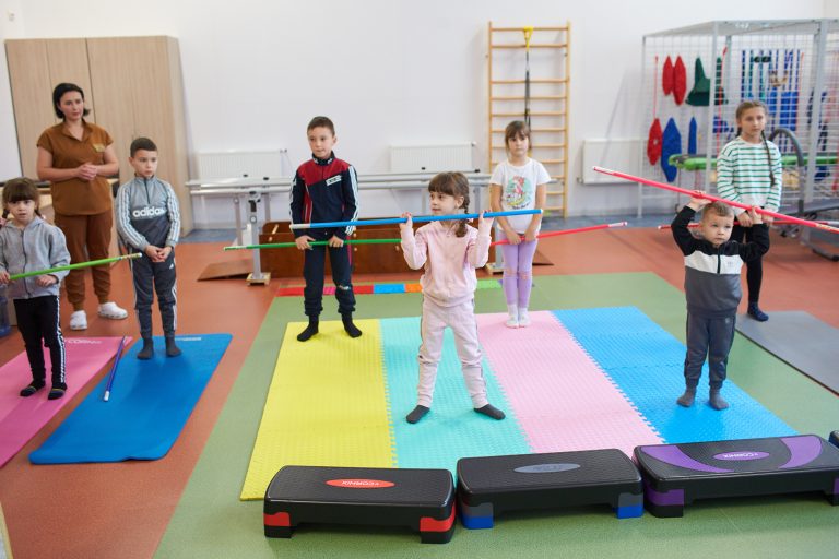 У Франківську в міській дитячій клінічній лікарні відкрили оновлене відділення реабілітації (ФОТО) 5 406638400 930225148673742 3587358380798123406 n