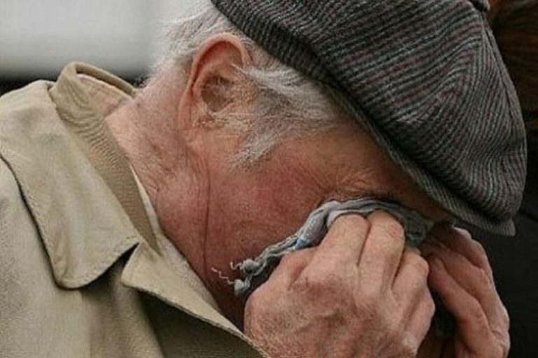 У Калуші суд оштрафував чоловіка на 170 гривень за знущання над батьком 12 У Калуші суд оштрафував чоловіка на 170 гривень за знущання над батьком