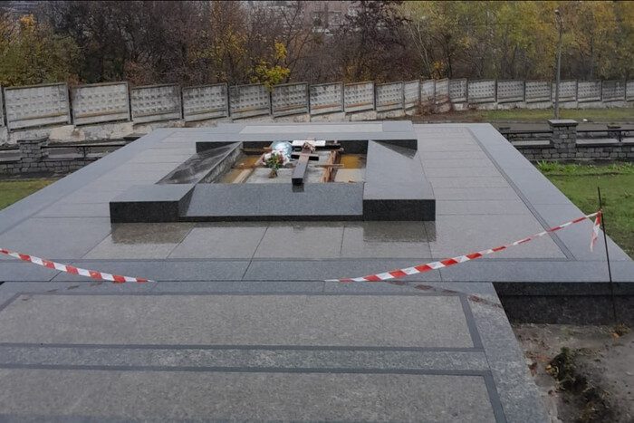 У мережі показали шокуючі фото могили президента Кравчука у Києві