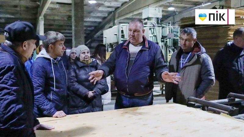 Деревообробна галузь Чернігівщини: в область приїхали підприємці з дванадцяти регіонів країни (ФОТОРЕПОРТАЖ) 45 IMG 5833 scaled