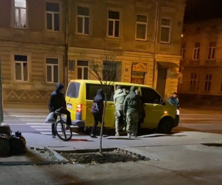 У Львові воєнкоми силою заштовхували чоловіка в автобус: у ТЦК відреагували 7 Screenshot 2023 11 10 09 54 01 743 edit org.telegram.messenger