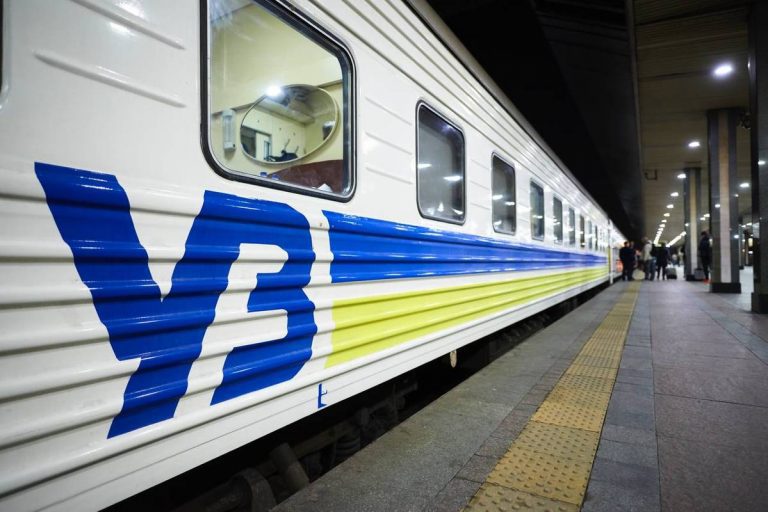 Негода паралізує залізничний рух: поїзди курсують із затримками 8 desktop hbk1 315532754 5973544209345984 6827811100515935512 n