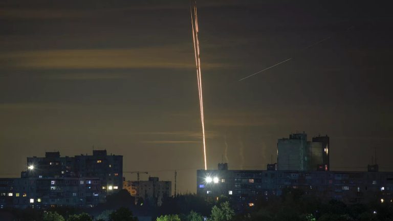 Росіяни заявили про нічну масовану атаку БпЛА на Крим 10 original 1