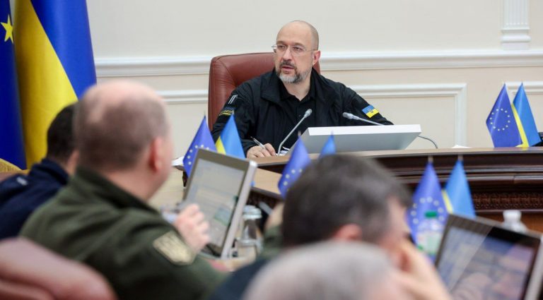 Країна сама не впорається: видатки бюджету України рекордно перевищили дохід 8 Країна сама не впорається: видатки бюджету України рекордно перевищили дохід
