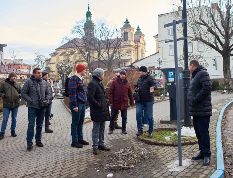 Передріздвяна інспекція: мер Франківська провів перевірку центру (ФОТО) 4 1 11
