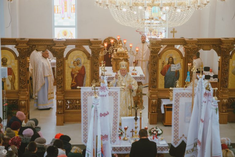У Долині освятили відбудований храм, який згорів три роки тому (ФОТО)