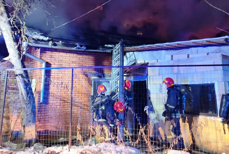 У ДСНС розповіли подробиці пожежі на Вовчинецькій (ФОТО) 6 408275350 663721285917238 7615572762897001530 n 1