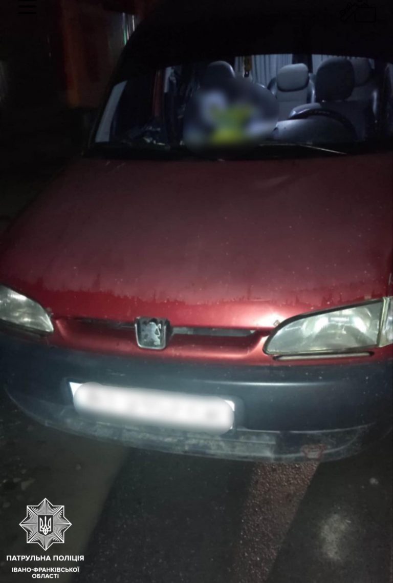 У Франківську затримали п'яного водія з наркотиками (ФОТОФАКТ) 9 411049332 774346514732962 7503682450663583198 n