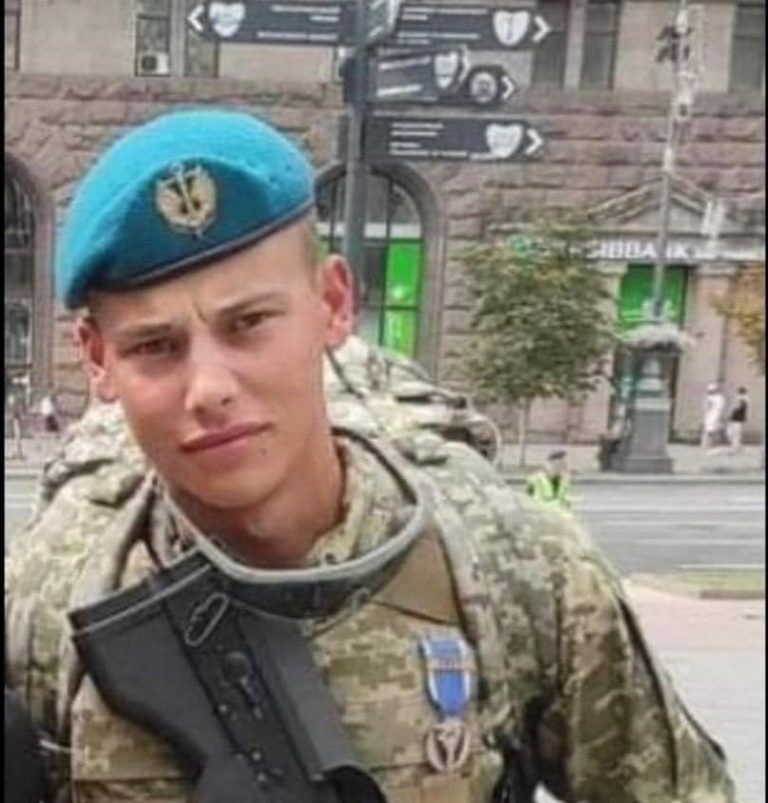 Два роки вважався зниклим безвісти: на війні загинув воїн з Верховинщини 9 Два роки вважався зниклим безвісти: на війні загинув воїн з Верховинщини