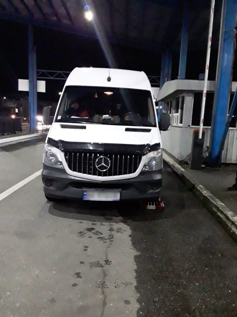 Тернополянин їхав до Польщі на вкраденому "Мерседесі" з Франції (ФОТО)