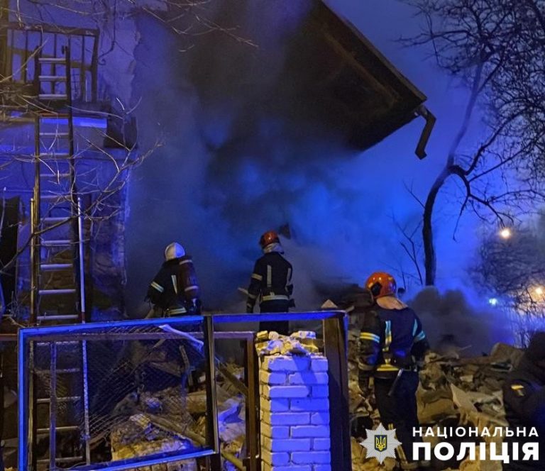 Вибух газу в Львові: троє загиблих та ще троє травмованих (ФОТО) 4 413823362 757693693069071 6929026590269318359 n