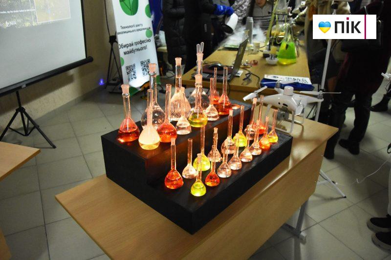 ІФНТУНГ відчинив свої двері для майбутніх абітурієнтів (ФОТОРЕПОРТАЖ) 17 DSC 0104 scaled