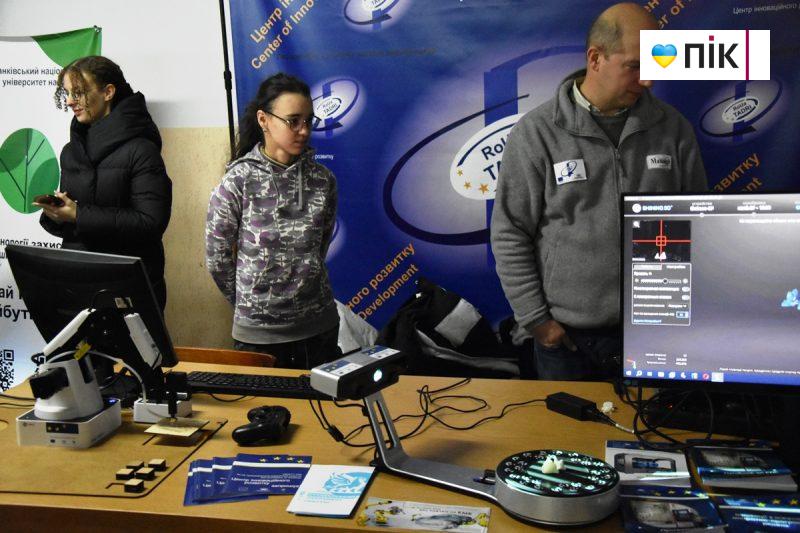 ІФНТУНГ відчинив свої двері для майбутніх абітурієнтів (ФОТОРЕПОРТАЖ) 21 DSC 0118 scaled