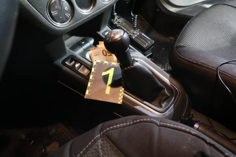 2 9