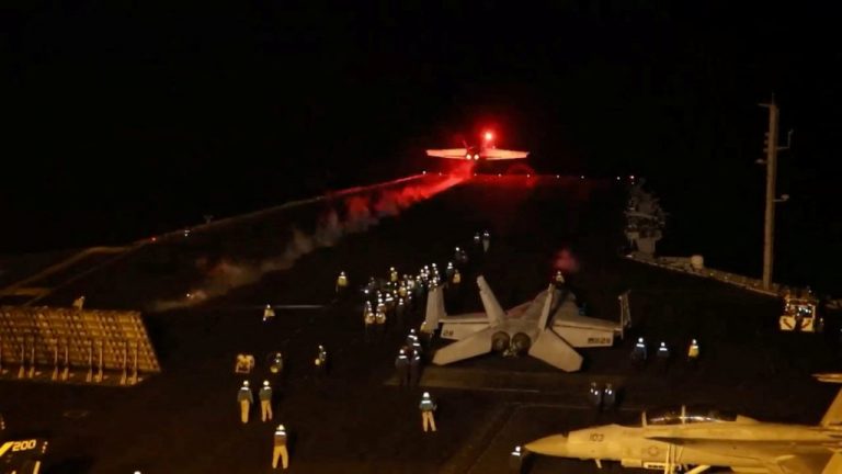 США завдали нових ударів по хуситах в Ємені (ВІДЕО) 9 2024 01 12T041204Z 183814806 RC23G5A12SWM RTRMADP 3 ISRAEL PALESTINIANS YEMEN STRIKE 1024x576 1
