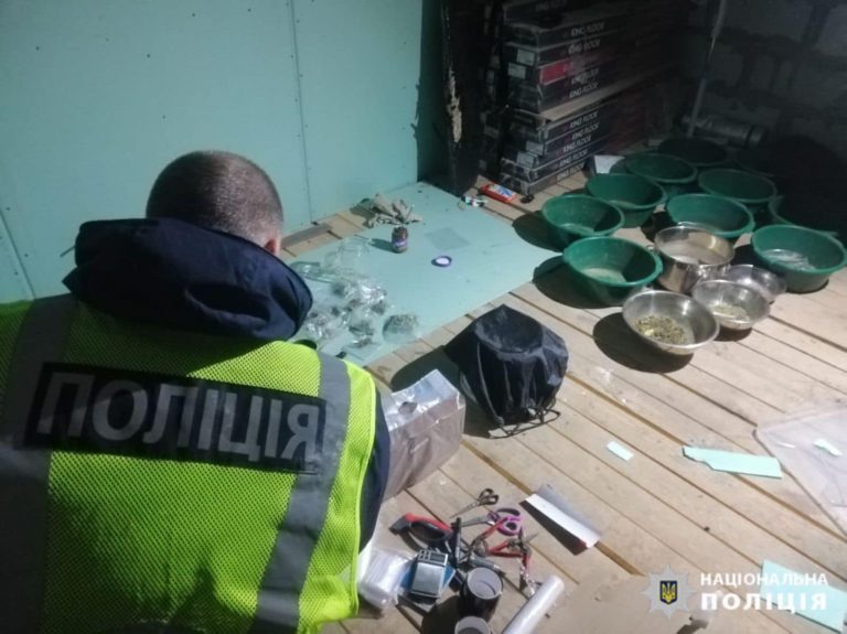 На Прикарпатті ліквідували канали збуту наркотиків (ФОТО) 6 417423580 377772678230301 3795098463466824037 n