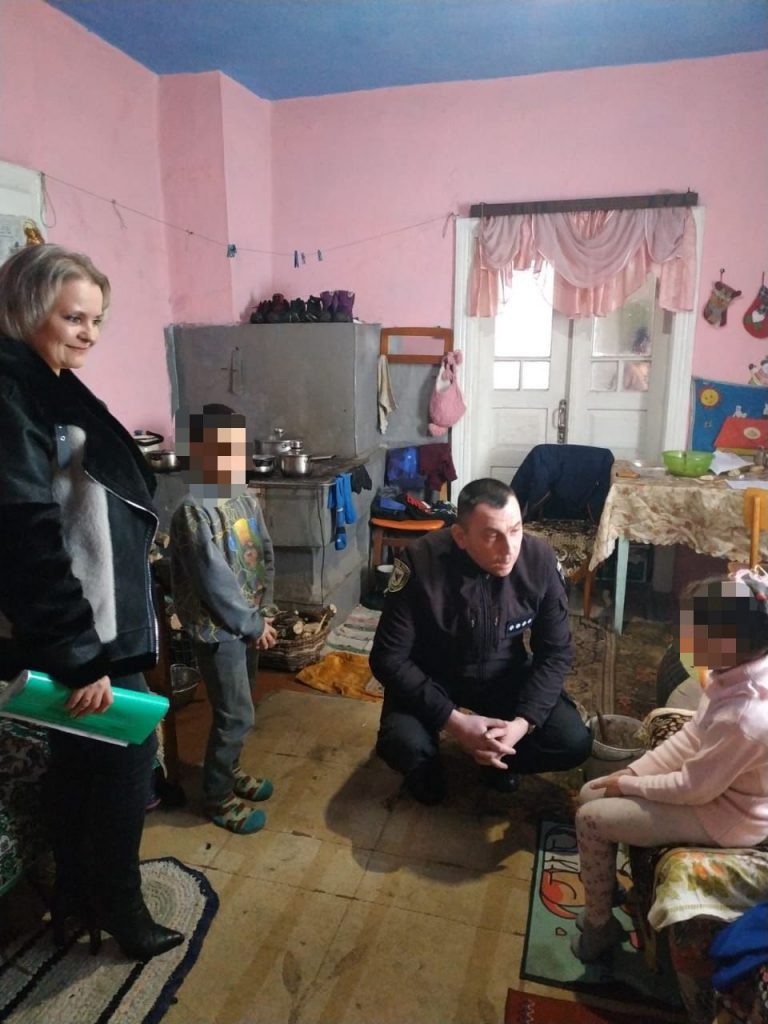 У двох громадах Прикарпаття перевірили умови проживання дітей (ФОТО) 8 422320674 1641726246632635 7563545083206038483 n