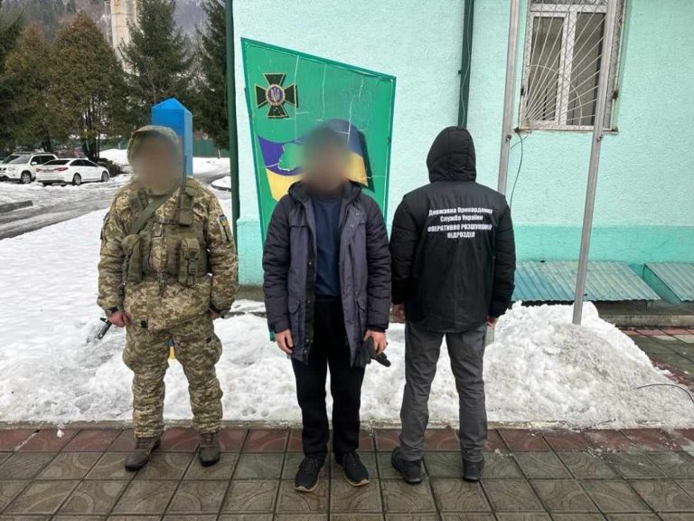 "Запіканка з паспортом": на кордоні затримали чоловіка, який намагався незаконно потрапити до Румунії 8 423161997 716046610705771 3440661680386019823 n