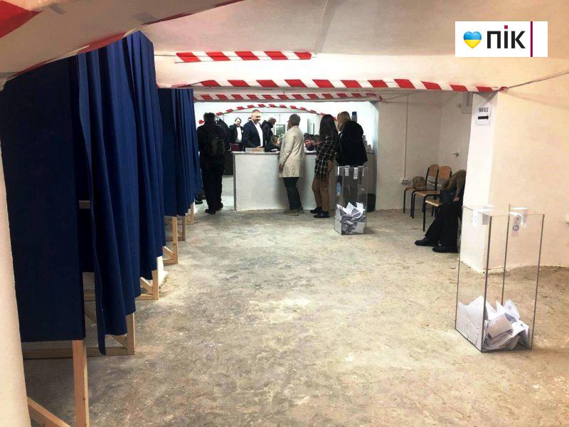 У Франківську розпочався другий тур виборів ректора ІФНМУ (ФОТОрепортаж) 8 7 1 scaled