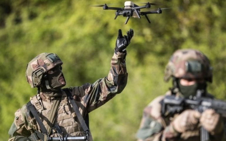 Двох професійних операторів дронів відправили у штурм з автоматами: вони загинули 8 Двох професійних операторів дронів відправили у штурм з автоматами: вони загинули