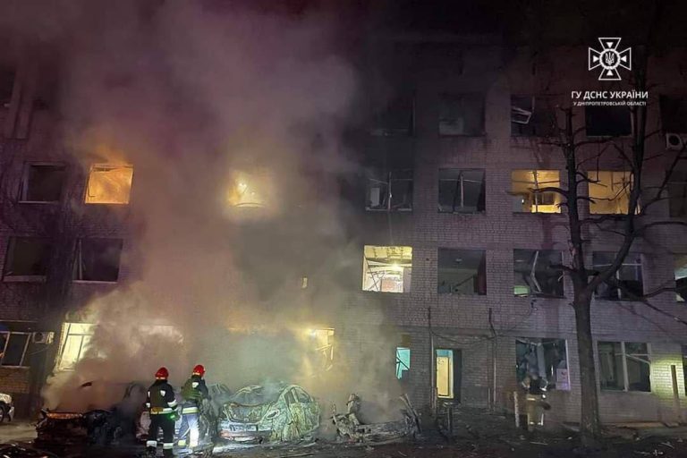 Окупанти атакували Дніпро безпілотниками: які наслідки (ФОТО) 9 IMG 20240107 090748 952