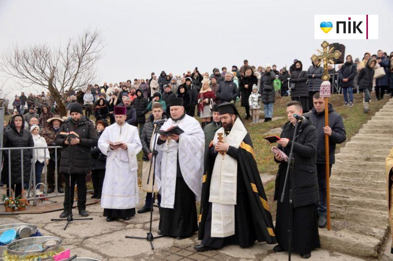 Люди Прикарпаття: як на Бистриці-Надвірнянській у Франківську освячували воду (ФОТО) 4 IMG 5655 2 scaled