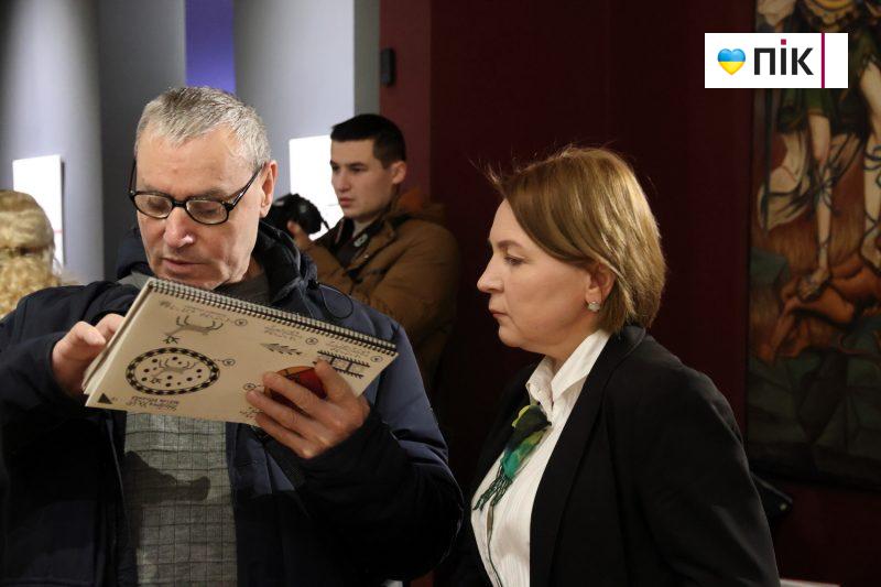 "Дивись і торкайся": у Франківську презентували виставку «Побачити скарби разом!» (ФОТО) 10 IMG 6337 2 scaled
