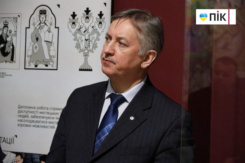 "Дивись і торкайся": у Франківську презентували виставку «Побачити скарби разом!» (ФОТО) 20 IMG 6671 2 scaled