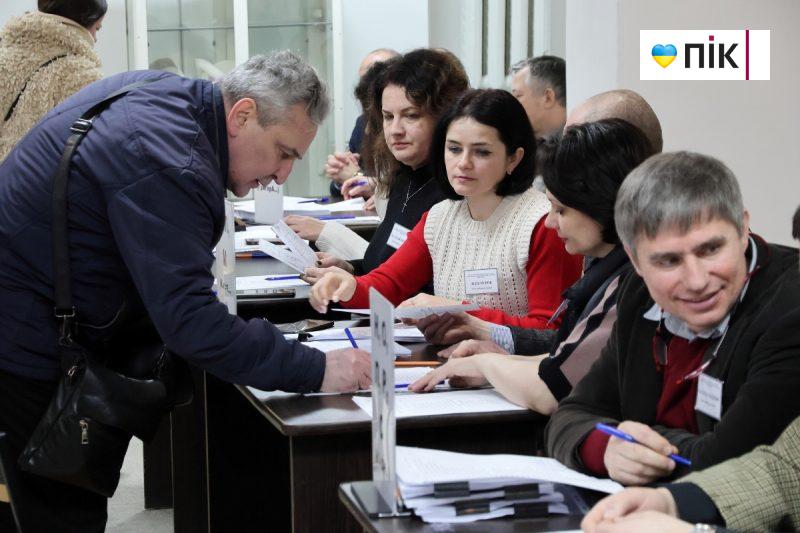 У Франківську розпочався другий тур виборів ректора ІФНМУ (ФОТОрепортаж) 10 IMG 8847 2 scaled