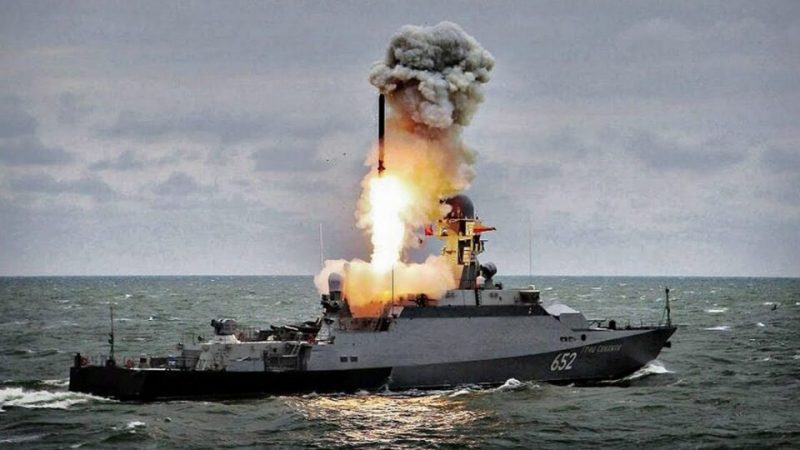 Стало відомо, скільки ракет Росія тримає у Середземному морі