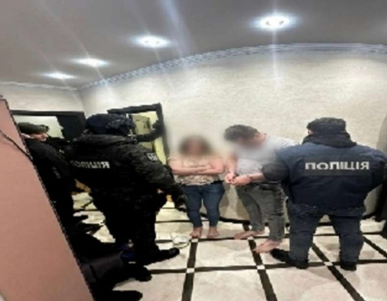 В Івано-Франківську викрили групу осіб, які шахраювали у соцмережах 1 421935601 417718297268790 3206367804873388047 n scaled